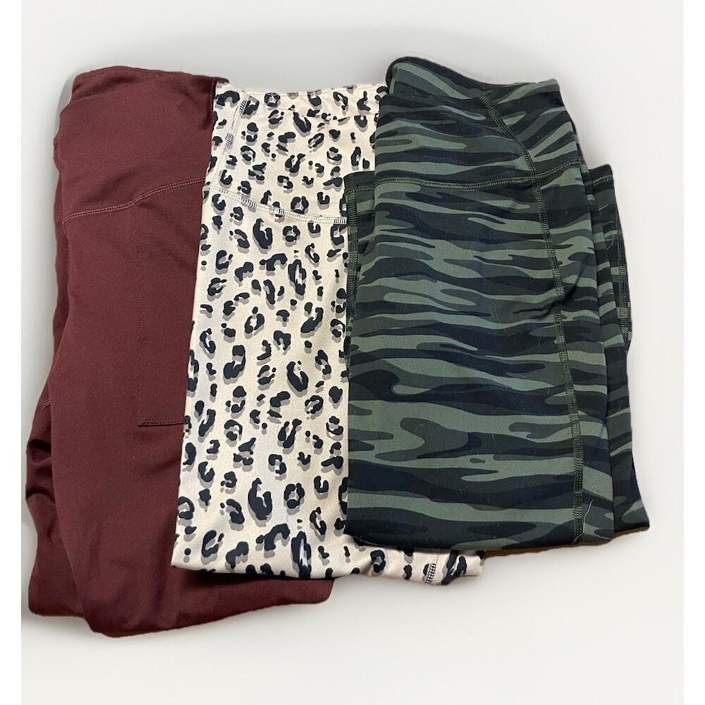 Lot Of 3 Women's Old Navy Active Leggings Medium Cargo Cheetah Elevate Highrise